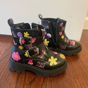 Steve Madden toddler boot